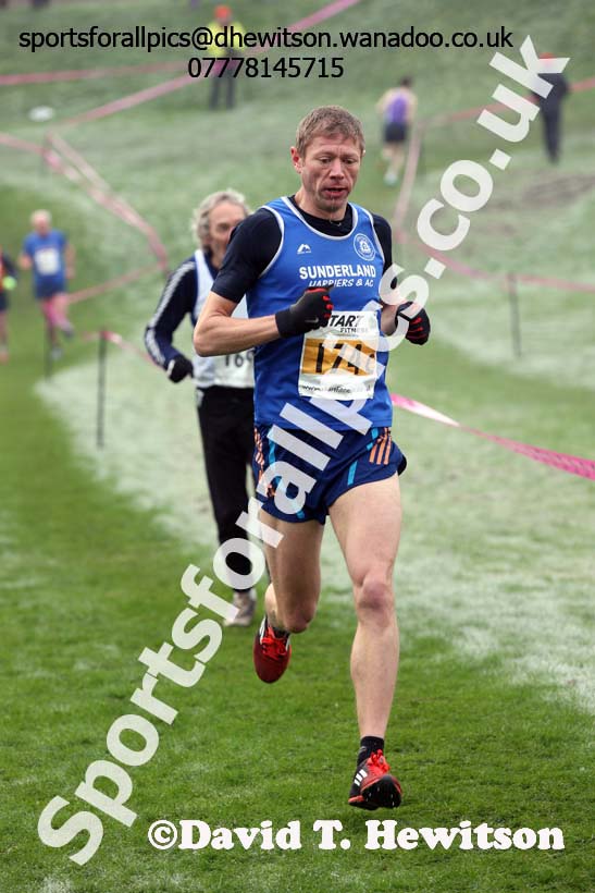 Veterans race, Durham Cathedral Cross Country Relays. Photo: David T. Hewitson/Sports for All Pics